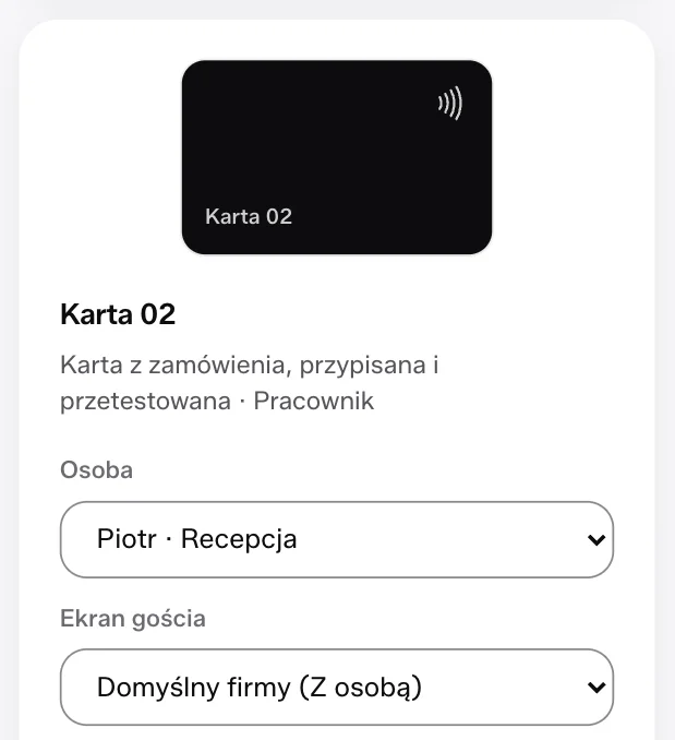 Nośnik „Karta 02”, karta NFC przypisana i przetestowana. W polu Osoba wybrany Piotr z recepcji.